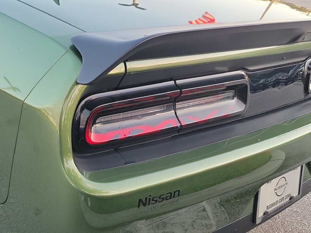 Used 2022 Dodge Challenger SRT Hellcat RWD image 11