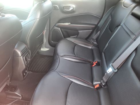 Used 2019 Jeep Compass Trailhawk w/ Leather Interior Group AWD/4WD image 22