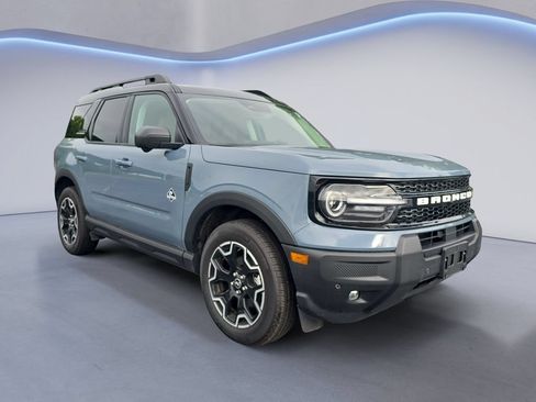 Used 2025 Ford Bronco Sport Outer Banks w/ Outer Banks Tech Package+ AWD/4WD image 8