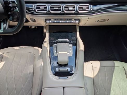 Used 2024 Mercedes-Benz GLS 63 AMG 4MATIC image 19