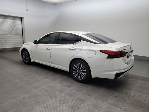 Used 2023 Nissan Altima 2.5 SV FWD image 3