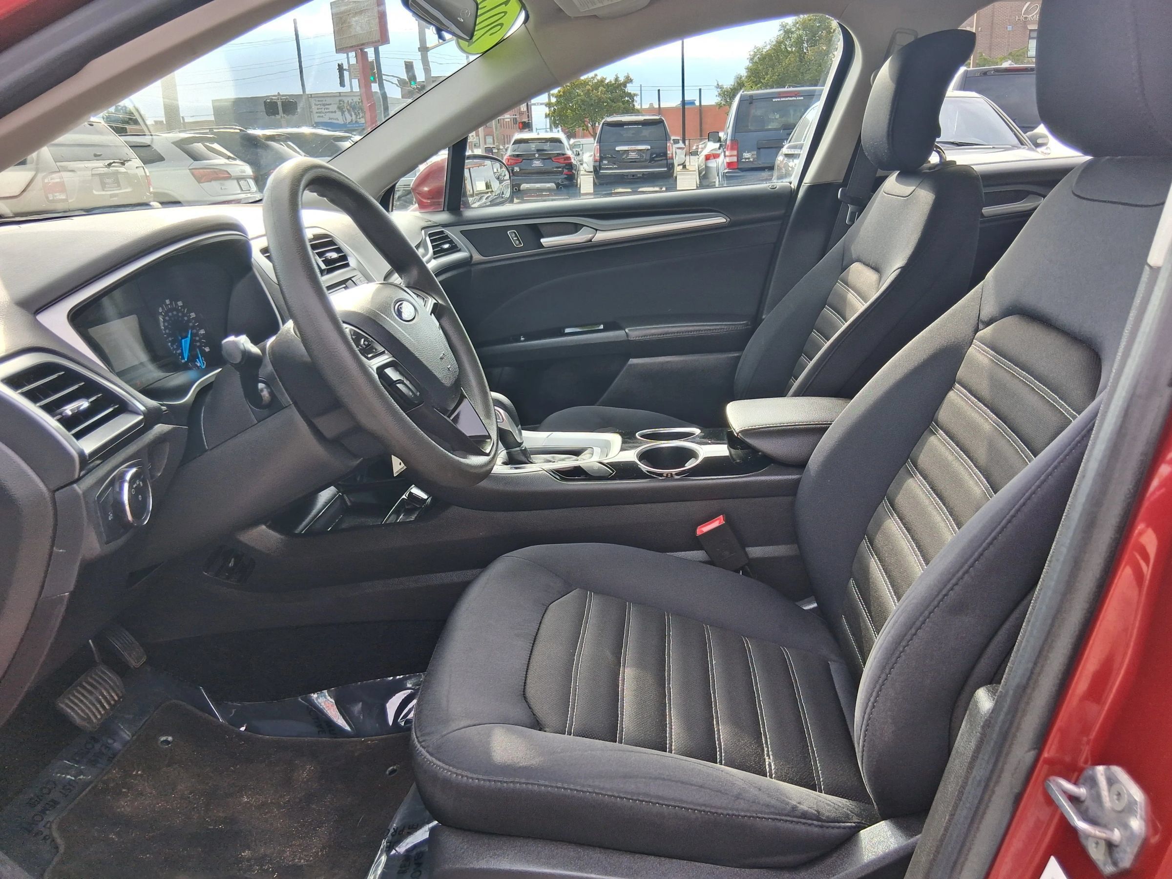Used 2013 Ford Fusion SE FWD image 11