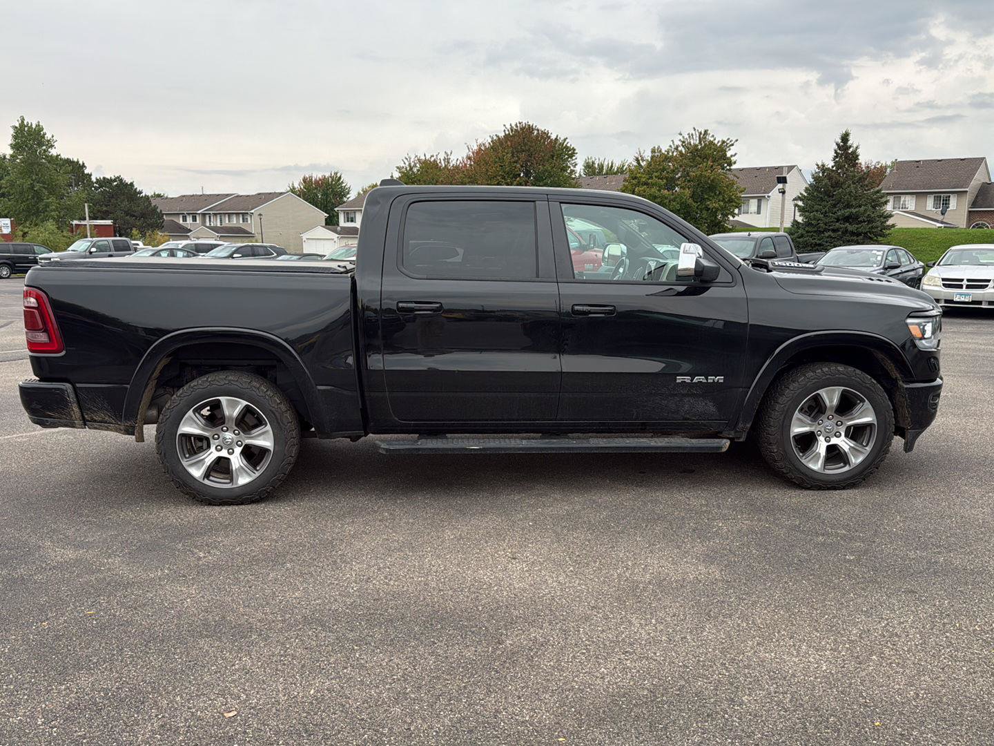 Used 2019 RAM 1500 Laramie AWD/4WD image 6