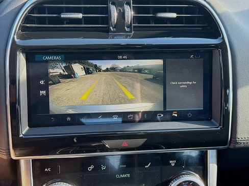 Used 2020 Jaguar XE S image 13