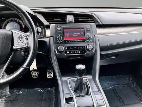 Used 2017 Honda Civic Sport image 24