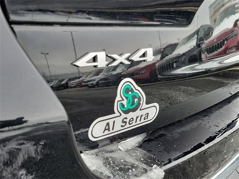 New 2025 Jeep Grand Cherokee L Limited w/ Trailer Tow Package image 31