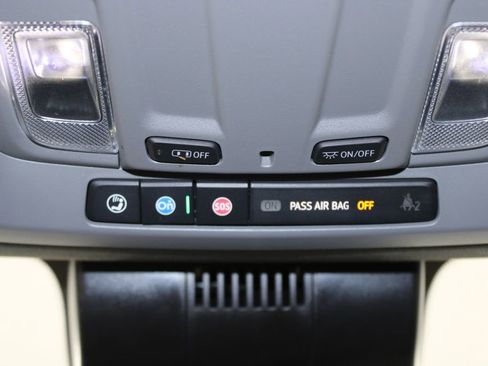 Used 2024 Chevrolet Silverado 1500 LTZ image 54