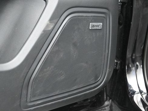 Certified 2024 Porsche Macan S w/ Premium Plus Package image 13