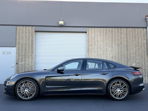 Used 2019 Porsche Panamera image 3