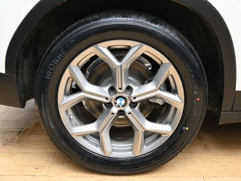 Used 2023 BMW X3 xDrive30i AWD/4WD image 14