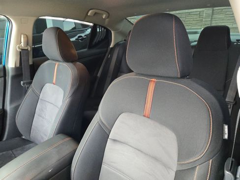 Used 2023 Nissan Sentra SR image 9