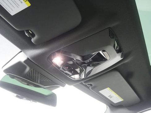 Used 2025 BMW X2 M35i image 25