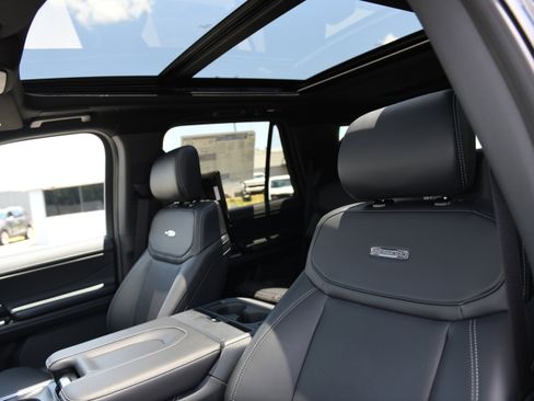 New 2026 Ford Expedition Platinum w/ Stealth Performance Package AWD/4WD image 20
