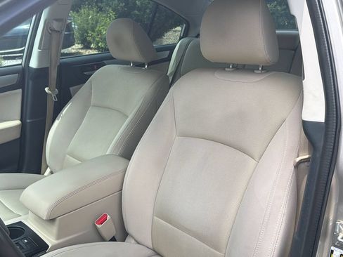 Used 2016 Subaru Legacy 2.5i Premium AWD/4WD image 29