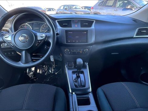 Used 2018 Nissan Sentra S w/ S Midnight Style Package image 13