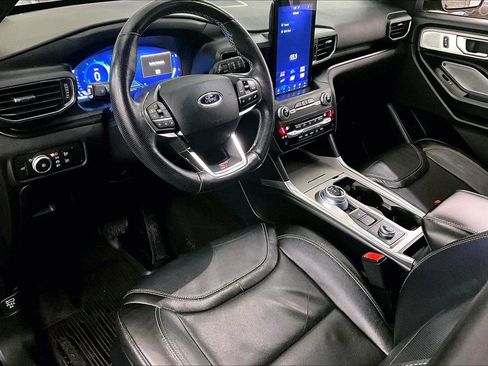 Used 2020 Ford Explorer ST w/ Premium Technology Package image 13