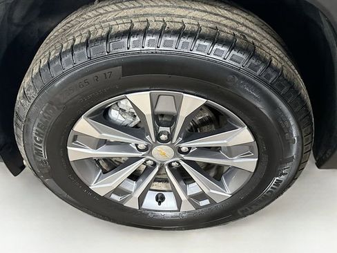 Used 2025 Chevrolet Equinox LT AWD/4WD image 31