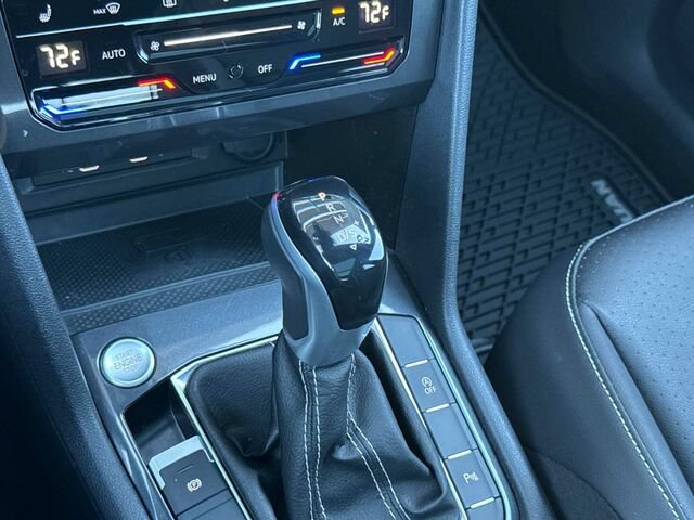 Used 2023 Volkswagen Tiguan SE R-Line FWD image 25