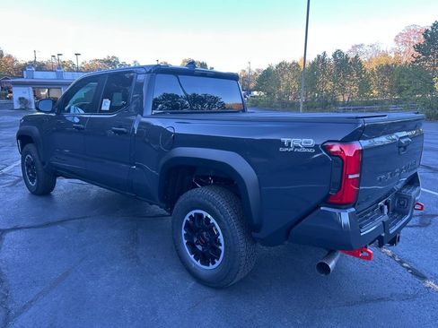 New 2025 Toyota Tacoma TRD Off-Road image 3