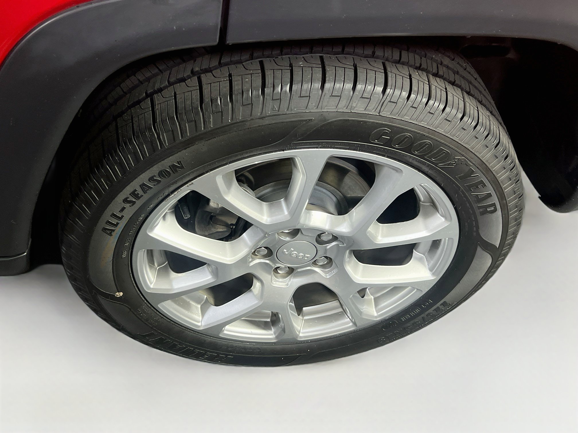 Used 2023 Jeep Compass Latitude AWD/4WD image 29