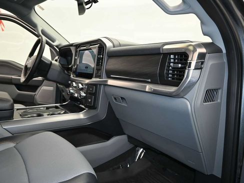 Used 2025 Ford F150 Lariat w/ Equipment Group 502A High AWD/4WD image 31