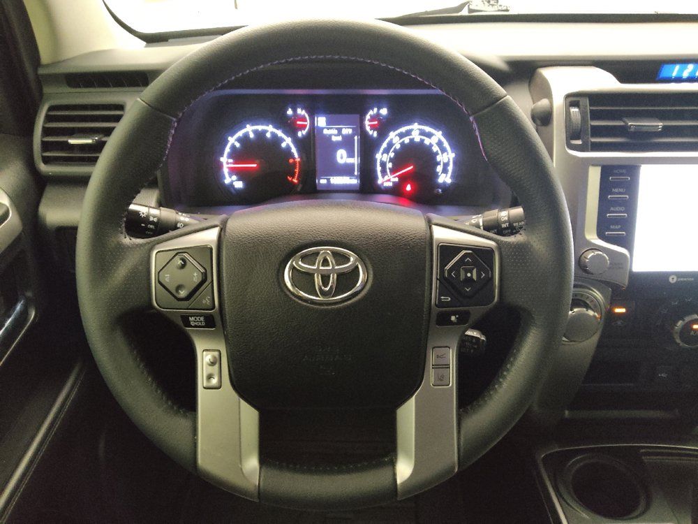 Used 2021 Toyota 4Runner SR5 Premium w/ Moonroof Package RWD image 22