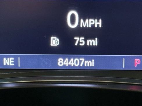 Used 2020 Chevrolet Traverse LT image 19