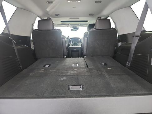 Used 2019 Cadillac Escalade Luxury image 31