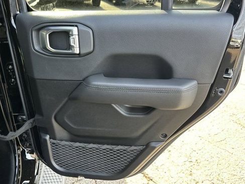 Certified 2023 Jeep Wrangler Altitude image 21