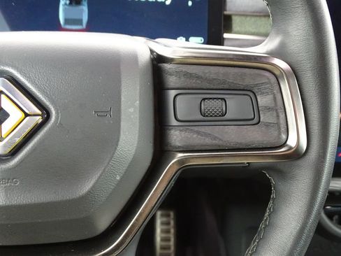 Used 2022 Rivian R1T Adventure image 26