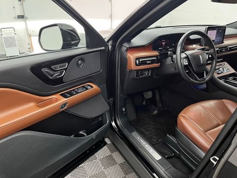 Used 2023 Lincoln Aviator Reserve w/ Equipment Group 201A AWD/4WD image 18