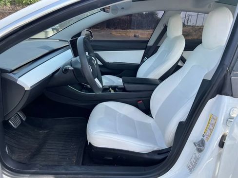 Used 2020 Tesla Model 3 Standard Range Plus RWD image 12