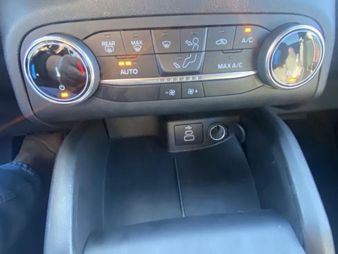 Used 2025 Ford Escape ST-Line image 24