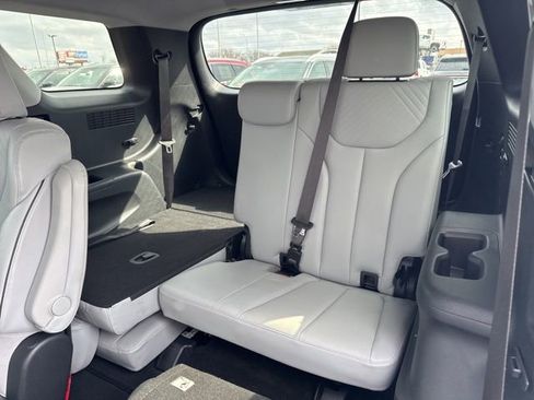Used 2025 Hyundai Palisade SEL image 21