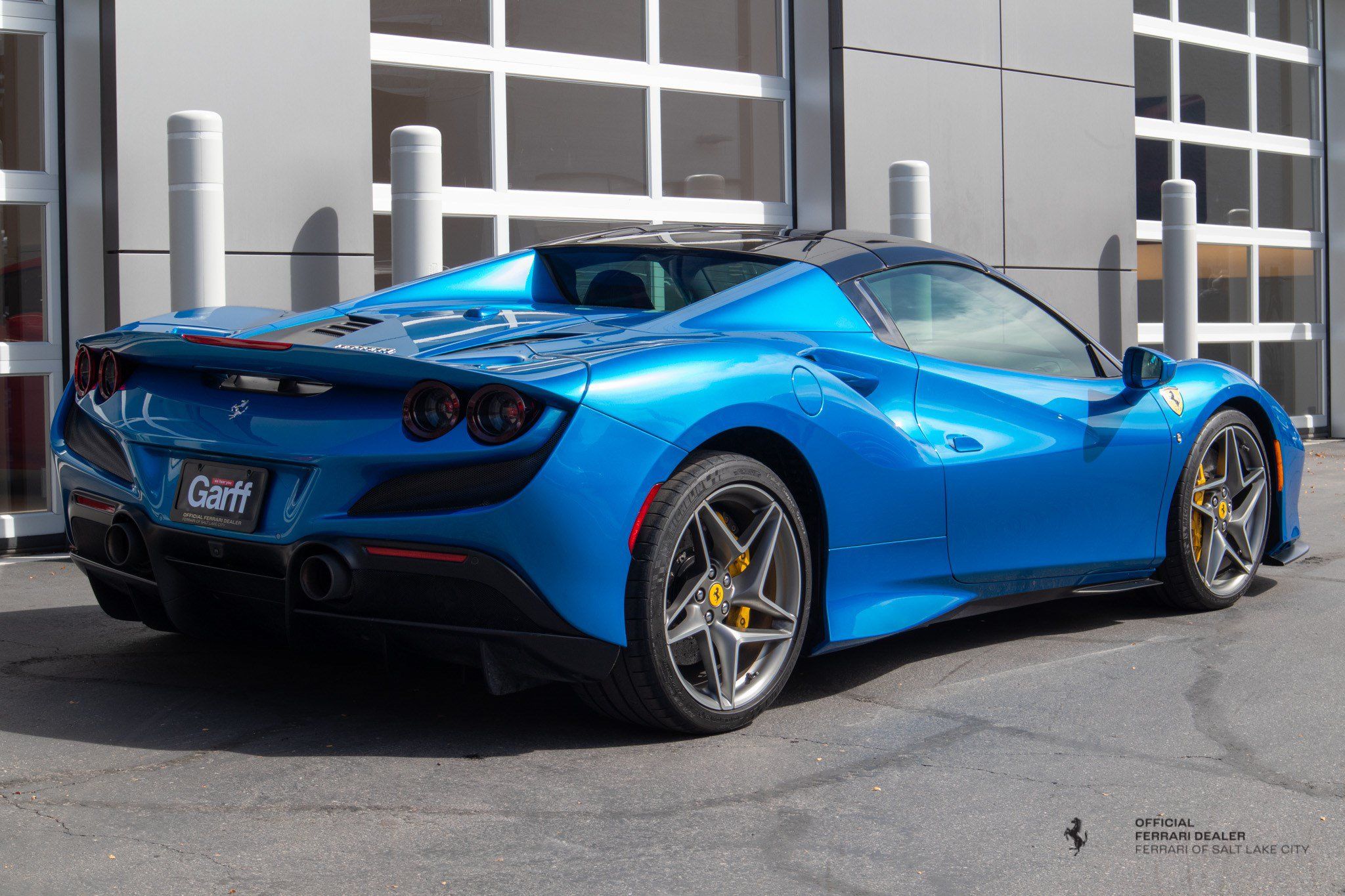Used 2022 Ferrari F8 Tributo RWD image 9