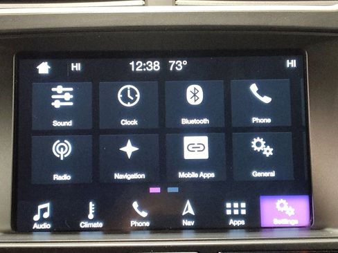 Used 2018 Ford Explorer XLT w/ Equipment Group 202A image 25