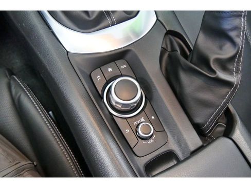 Used 2022 MAZDA MX-5 Miata RF Grand Touring w/ Weather Package image 19