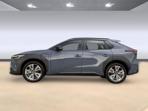 Used 2023 Subaru Solterra AWD image 2