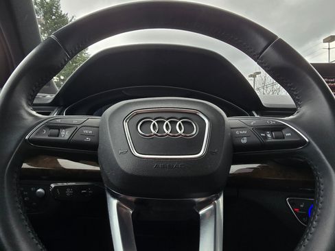 Used 2019 Audi Q5 Prestige w/ Prestige Package image 28