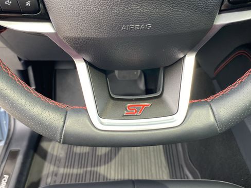 Certified 2025 Ford Explorer ST image 19