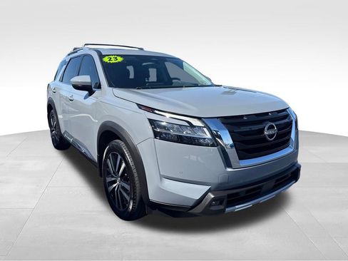 Used 2023 Nissan Pathfinder Platinum FWD image 8