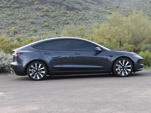 Used 2026 Tesla Model 3 RWD image 9