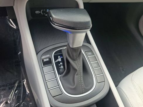 Used 2025 Hyundai Kona SEL FWD image 14