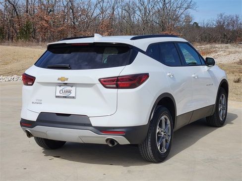 Used 2024 Chevrolet Blazer LT w/ Convenience Package image 6