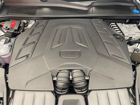 Used 2026 Porsche Cayenne S image 19