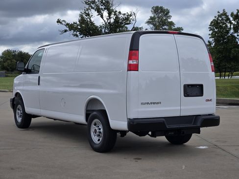 New 2025 GMC Savana 2500 Extended w/ Driver Convenience Package image 3