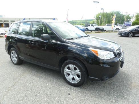 Used 2016 Subaru Forester 2.5i AWD/4WD image 5