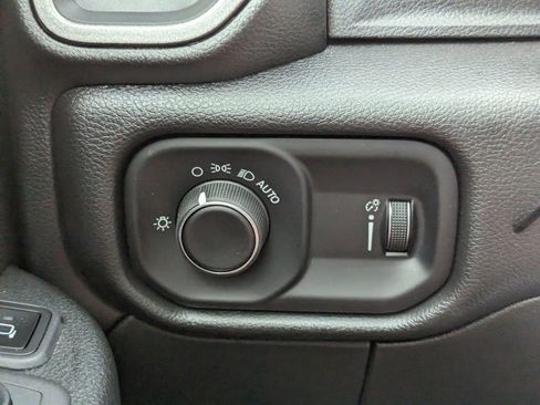 Used 2023 RAM 5500 Tradesman w/ Chrome Appearance Group image 26