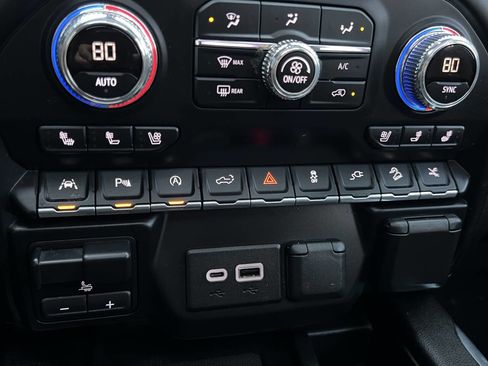 Used 2019 GMC Sierra 1500 Denali w/ Technology Package image 34