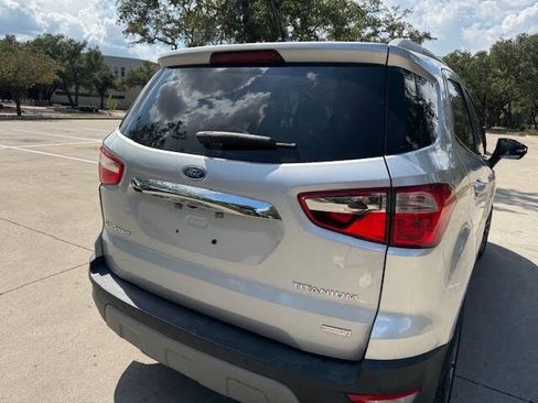 Used 2019 Ford EcoSport Titanium image 10